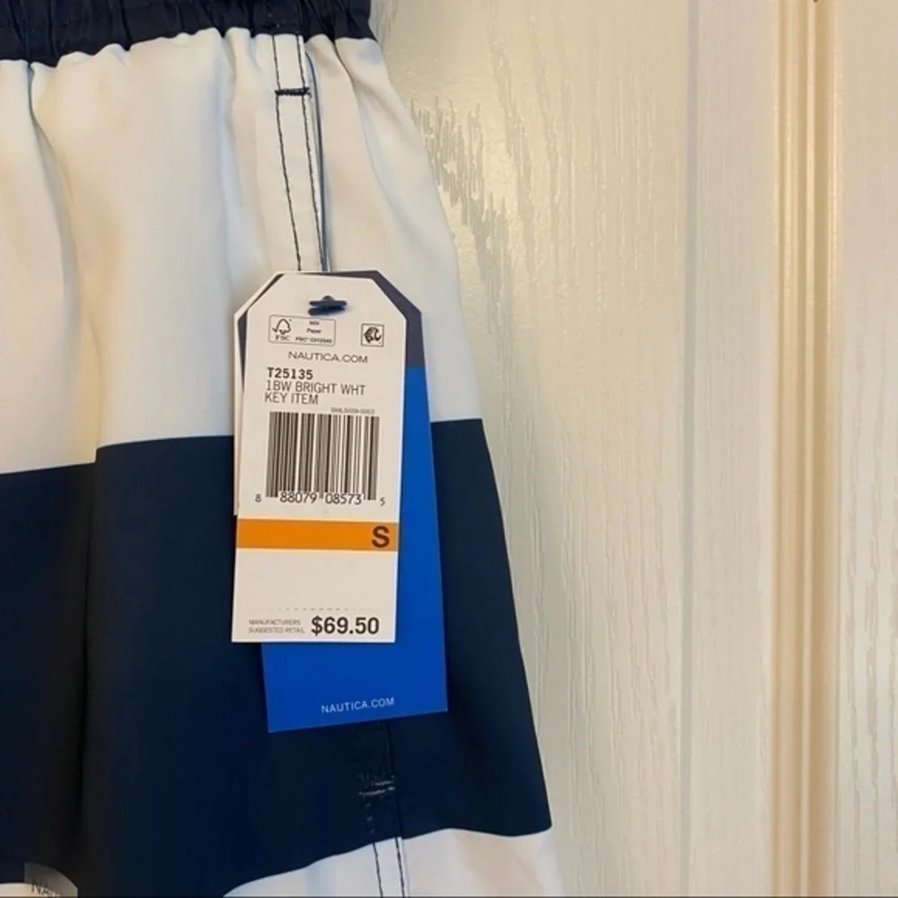Nautica Men's Quick-Dry Stripe 18" Board Shorts in Navy/White Size S - Picture 4 of 4